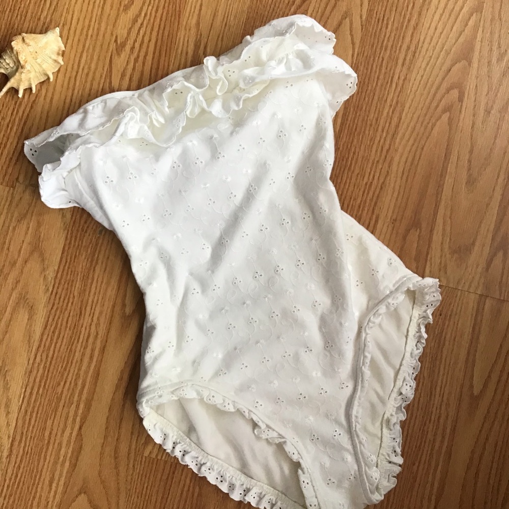 Lace eyelet Ruffle onesie